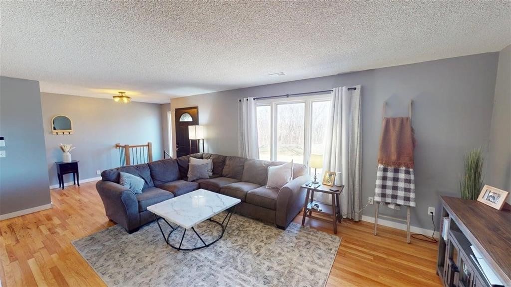 15683 Gilman Road Leavenworth, KS 66048 - Photo 3 of 63