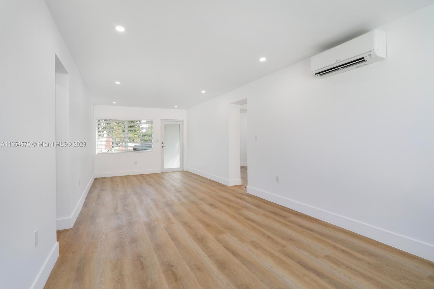 3530 Douglas Road Coconut Grove, FL 33133 - Photo 12 of 23