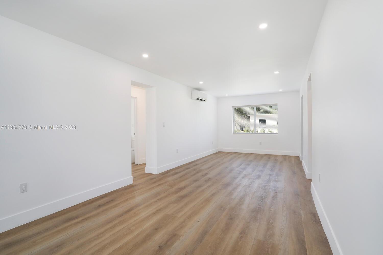 3530 Douglas Road Coconut Grove, FL 33133 - Photo 10 of 23