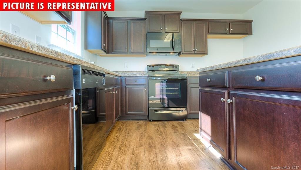 5303 Oakdale Ridge Road Charlotte, NC 28216 - Photo 11 of 18 Gallery Image 11