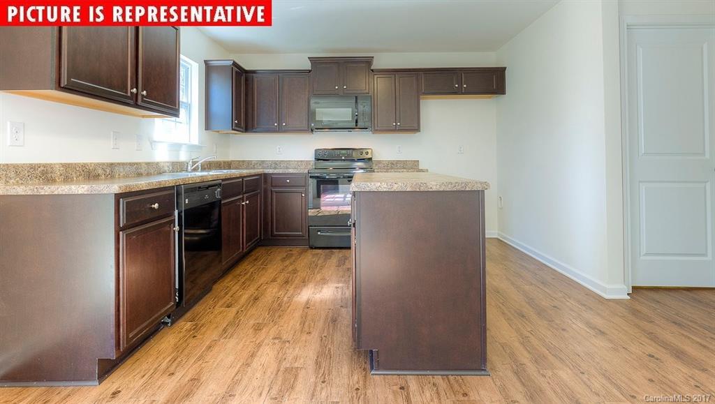 5303 Oakdale Ridge Road Charlotte, NC 28216 - Photo 10 of 18 Gallery Image 10
