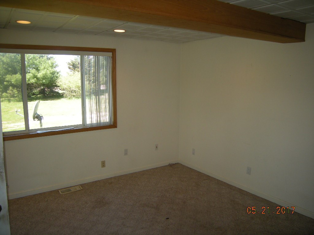 8340 Zue Road Buckley, MI 49620 - Photo 4 of 19 1833023-3.JPG