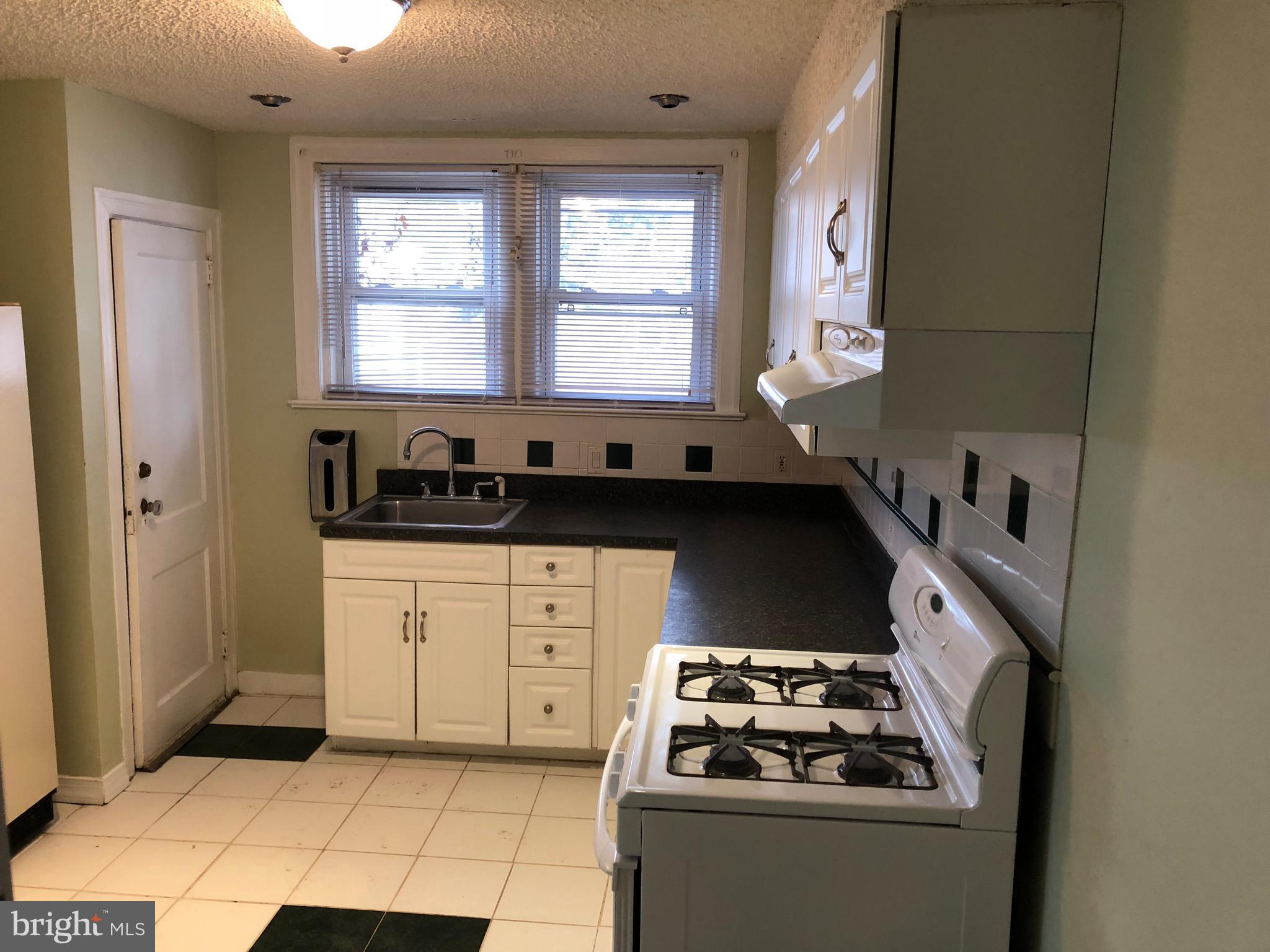 167 East Avon Road Brookhaven, PA 19015 - Photo 8 of 33 Gallery Image 8