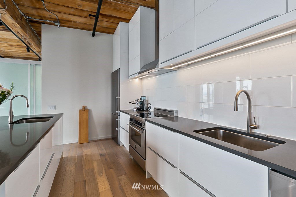 1507 Western Avenue, Unit R602 Seattle, WA 98101 - Photo 9 of 22