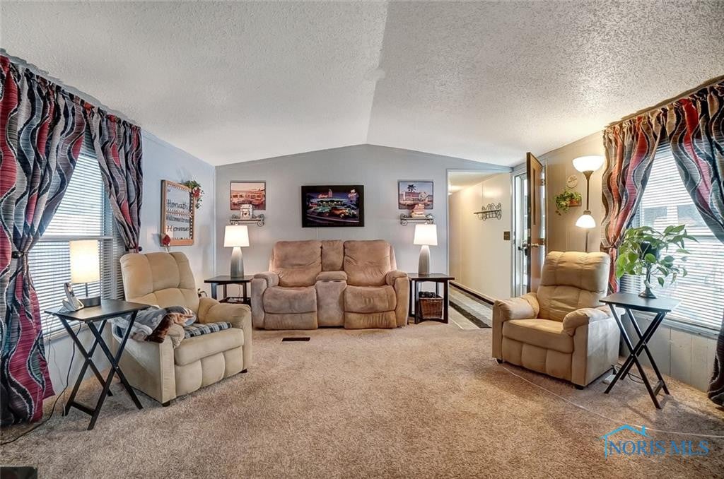 27695 Tracy Road, Unit 520 Walbridge, OH 43465 - Photo 6 of 34 Gallery Image 6