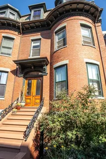 $779,000 | 108 East Brookline Street, Unit 3, Boston, MA 02118