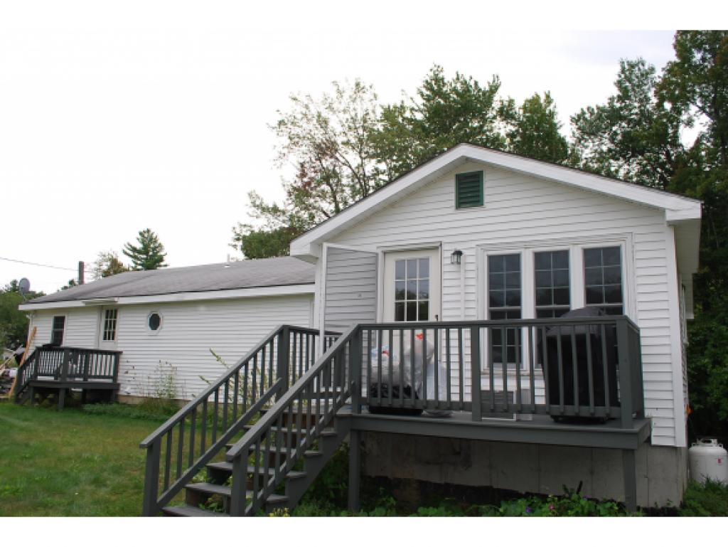 81 Ross Road Barrington, NH 03825 - Photo 3 of 18