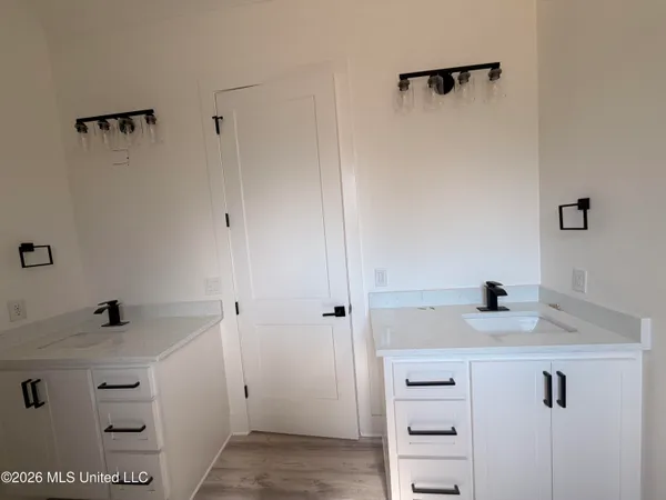 $425,000 | 1142 Sanctuary Drive, Brandon, MS 39042