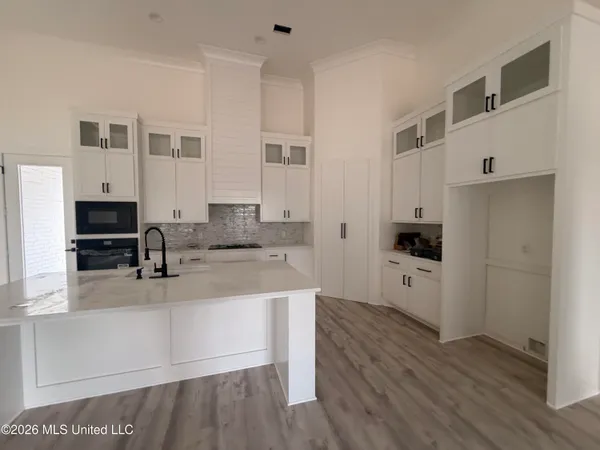 $425,000 | 1142 Sanctuary Drive, Brandon, MS 39042