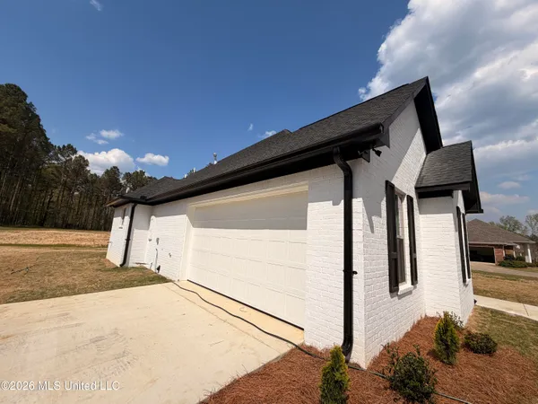 $425,000 | 1142 Sanctuary Drive, Brandon, MS 39042