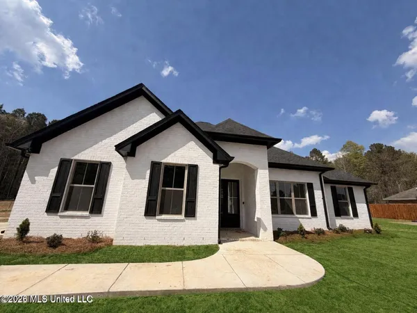 $425,000 | 1142 Sanctuary Drive, Brandon, MS 39042