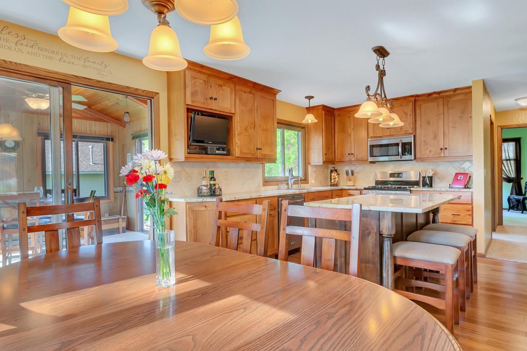 1531 Poppy Road St. Cloud, MN 56303 - Photo 7 of 34