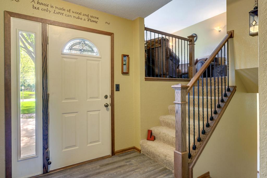 1531 Poppy Road St. Cloud, MN 56303 - Photo 8 of 34