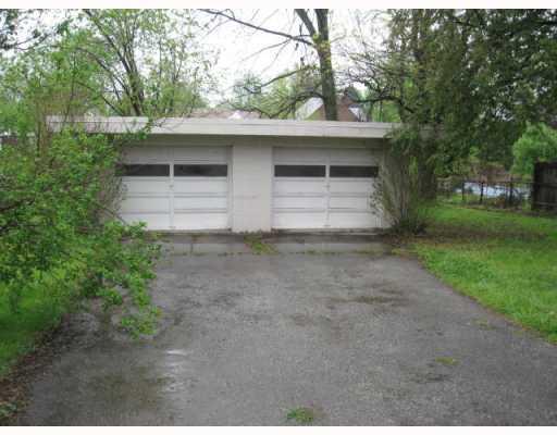 417 Beatty Road Monroeville, PA 15146 - Photo 10 of 10 Parking Lot/Garage.