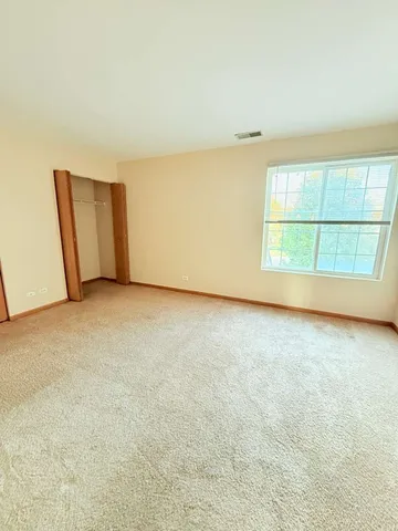 $2,250 | 705 Blossom Court, Naperville, IL 60540