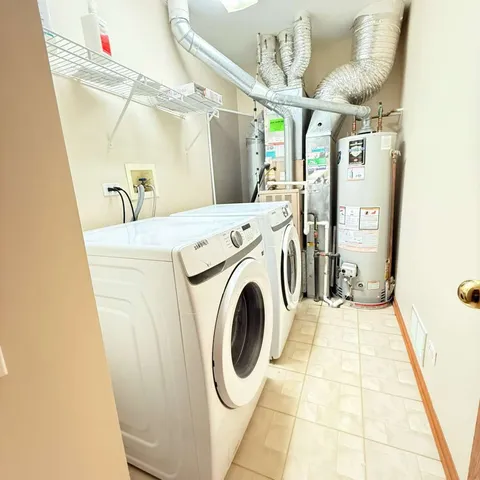 $2,250 | 705 Blossom Court, Naperville, IL 60540