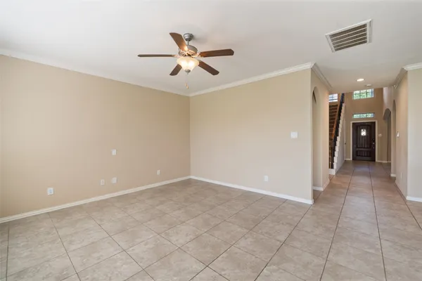 $2,300 | 667 Oak Cir Drive East, Conroe, TX 77301