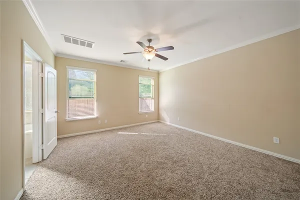 $2,300 | 667 Oak Cir Drive East, Conroe, TX 77301