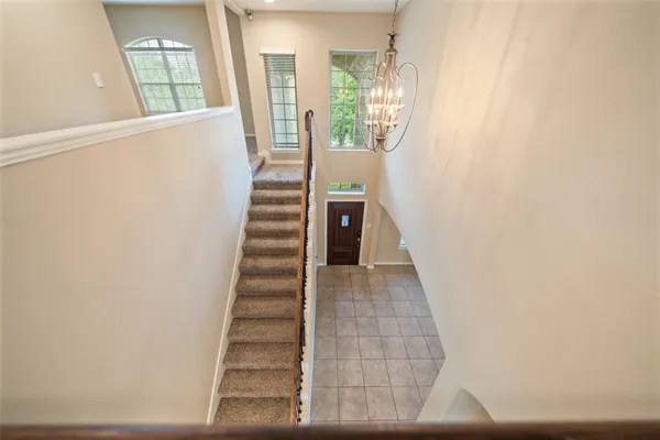 $2,300 | 667 Oak Cir Drive East, Conroe, TX 77301