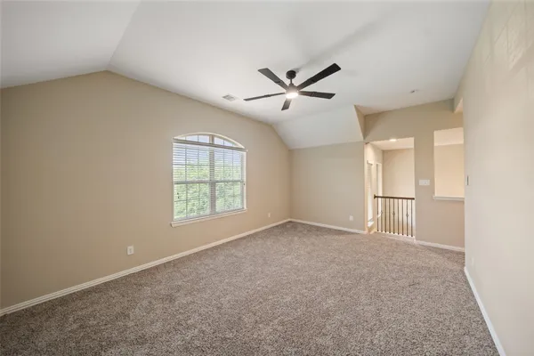 $2,300 | 667 Oak Cir Drive East, Conroe, TX 77301