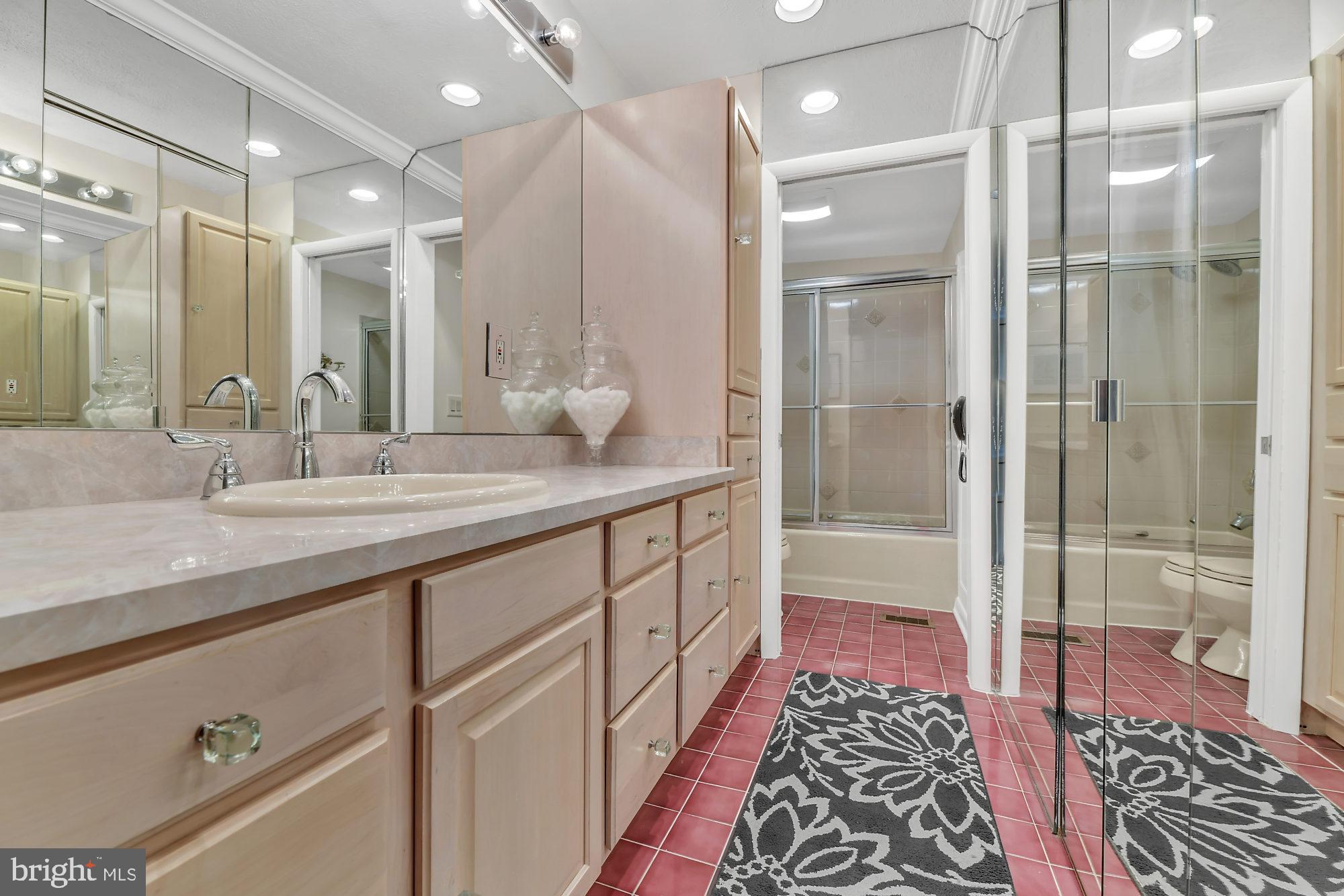 11 Cross Keys Road, Unit 11E Baltimore, MD 21210 - Photo 14 of 26 Gallery Image 14