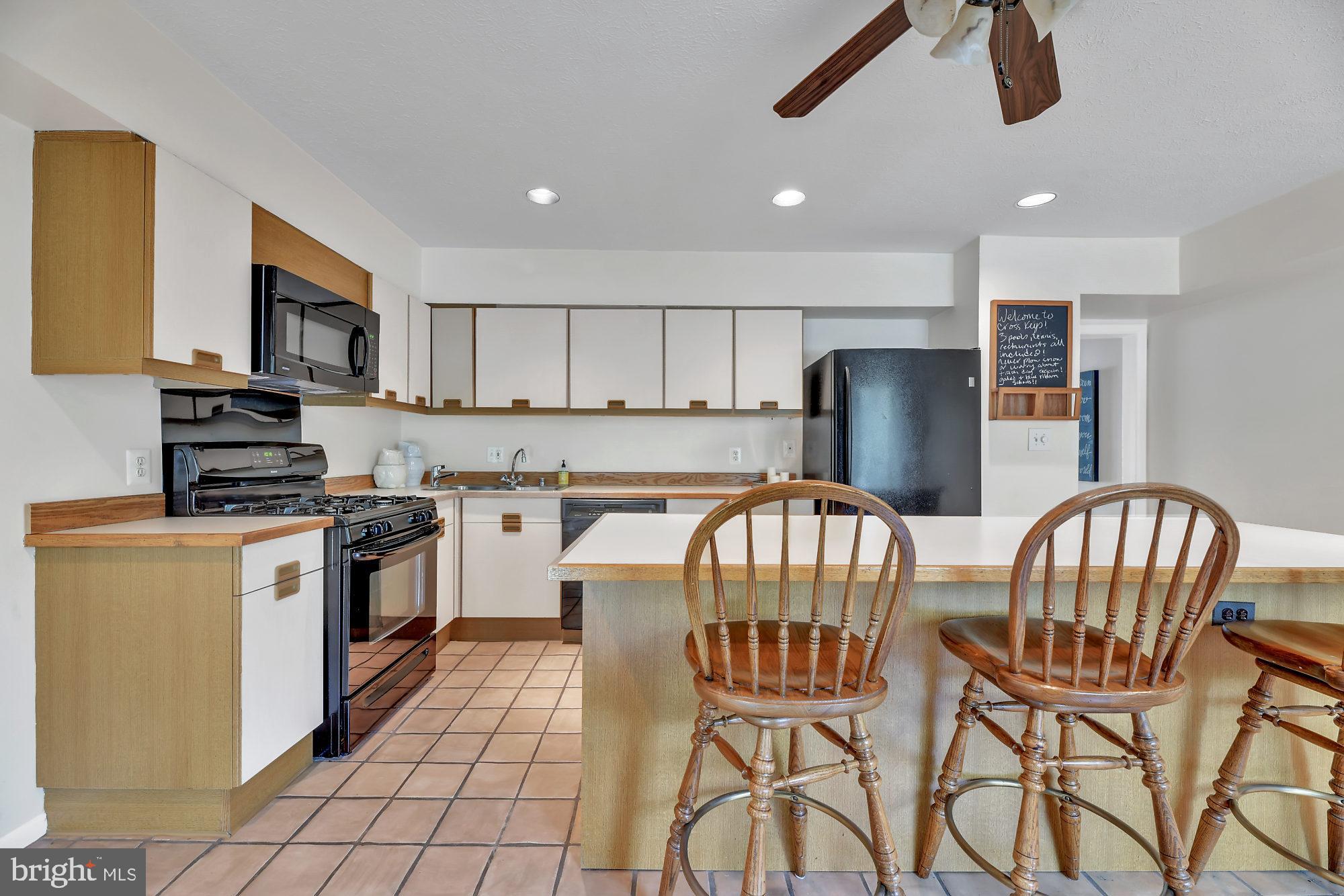 11 Cross Keys Road, Unit 11E Baltimore, MD 21210 - Photo 8 of 26 Gallery Image 8