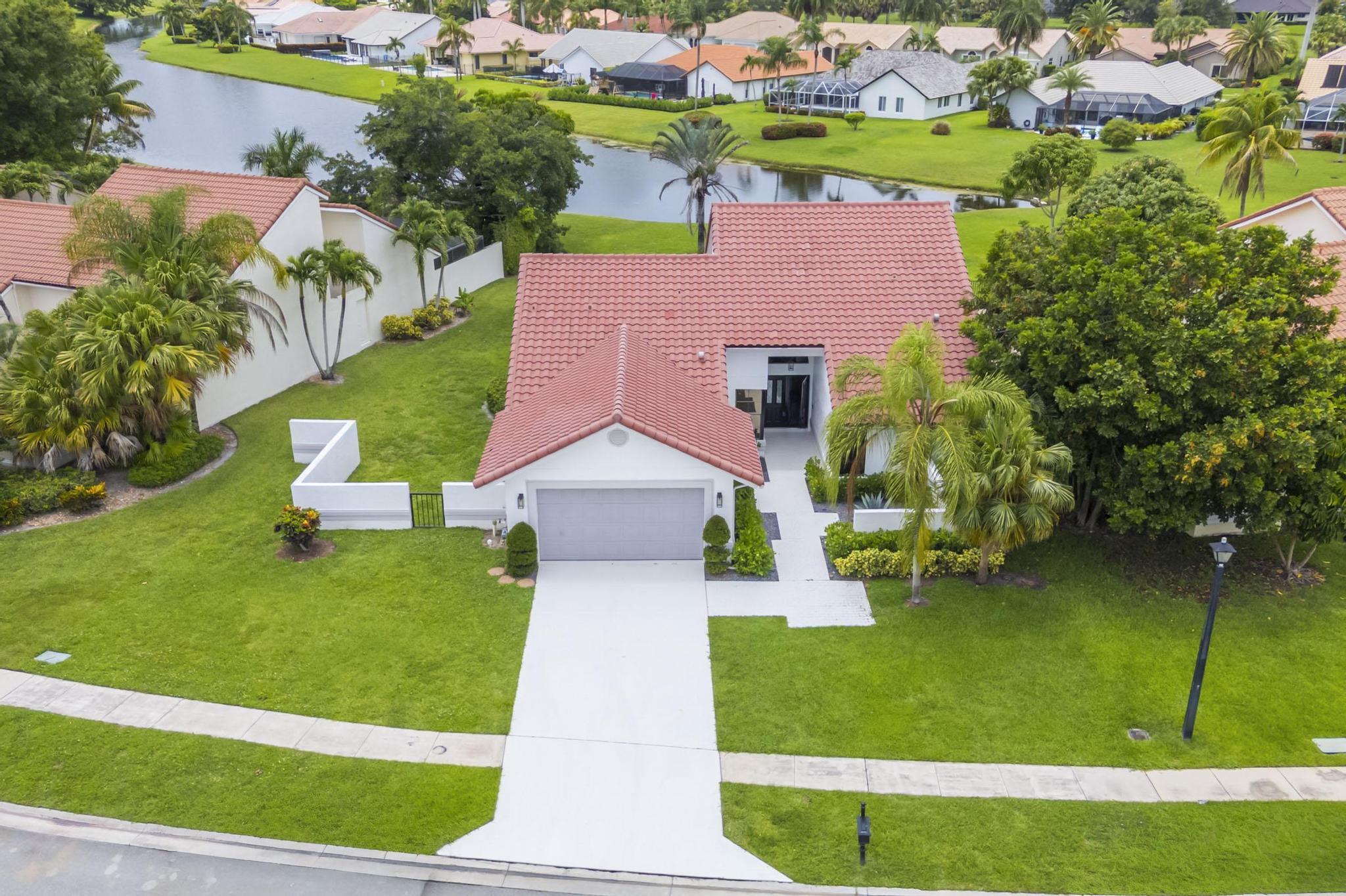 19325 Cherry Hills Terrace Boca Raton, FL 33498 - Photo 1 of 75 070