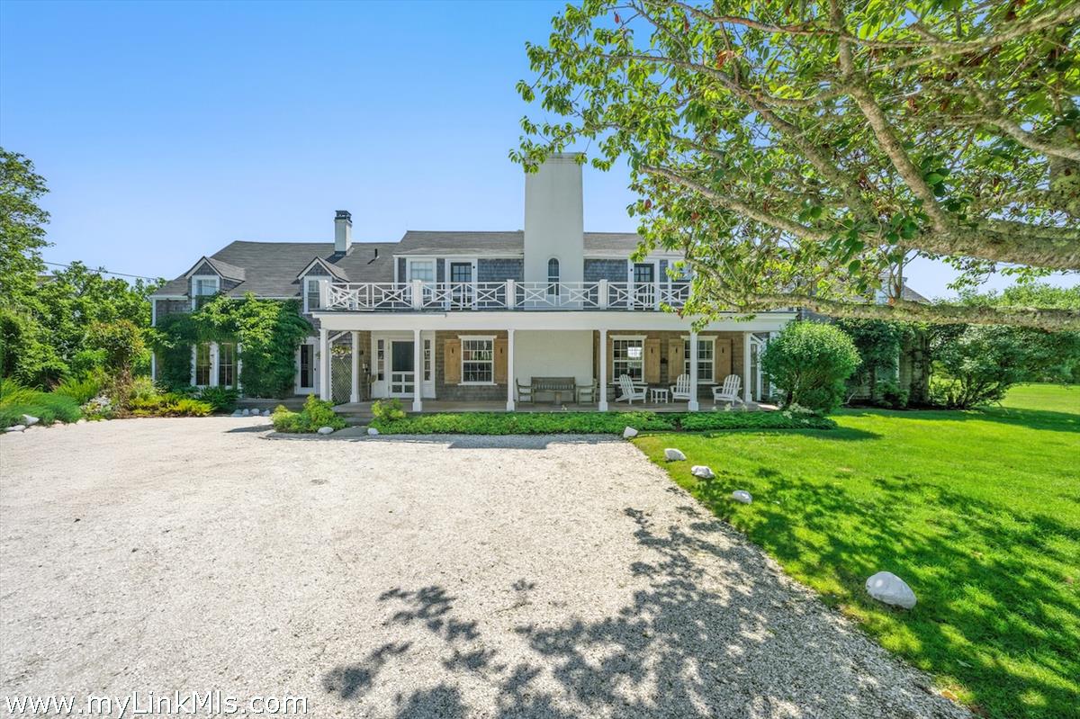 33 Shell Street Nantucket, MA 02554 - Photo 2 of 60