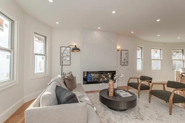 $2,999,000 | 123-125 Mt Vernon Street, Newton, MA 02465