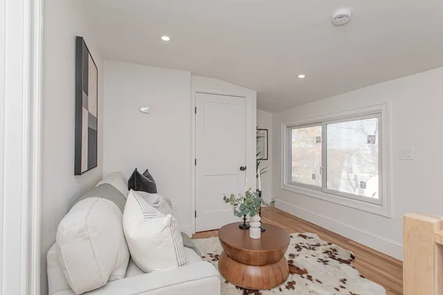 $2,999,000 | 123-125 Mt Vernon Street, Newton, MA 02465