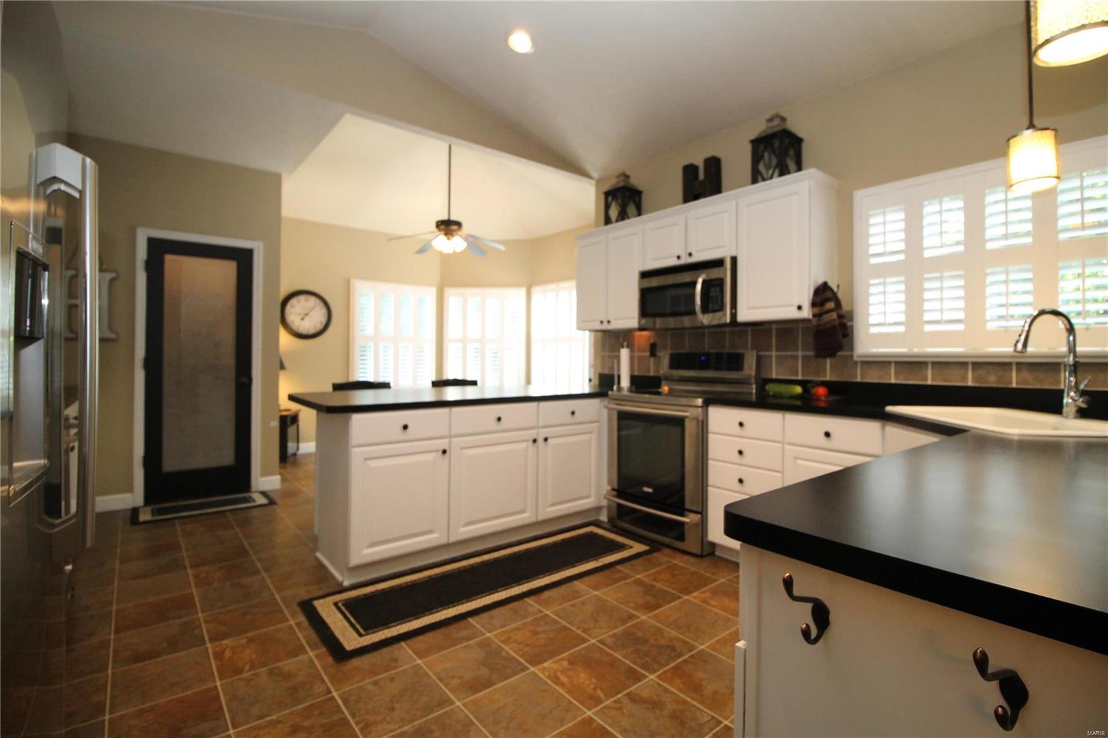 546 Troy Ofallon Road Troy, IL 62294 - Photo 17 of 59