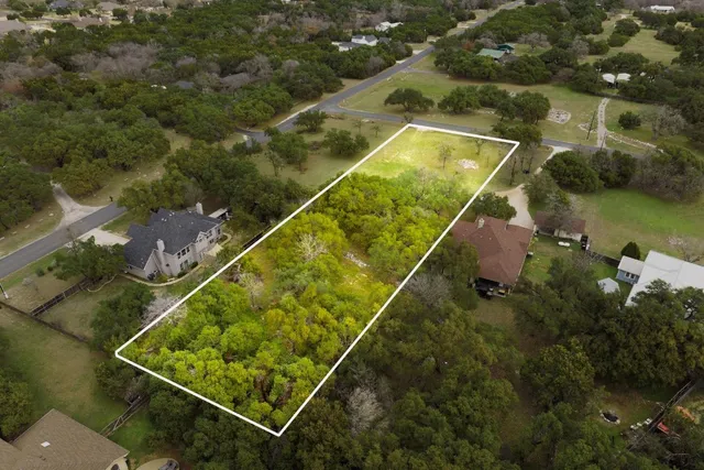 a view of a lake with houses