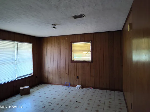 $23,300 | 763 Mangum Street, Centreville, MS 39631