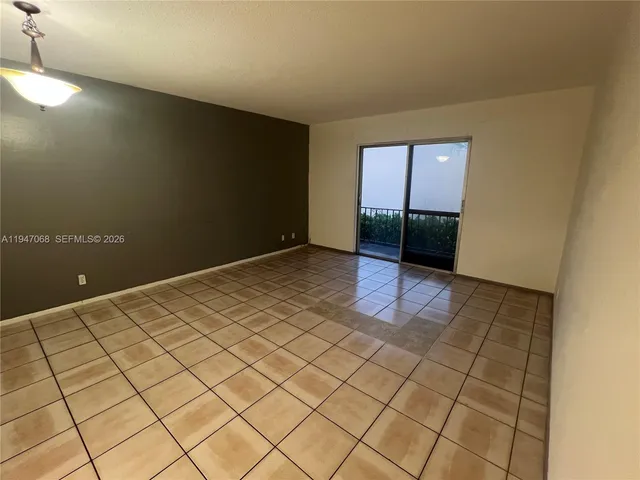 $173,500 | 9203 Northwest 38th Drive, Unit 12, Coral Springs, FL 33065