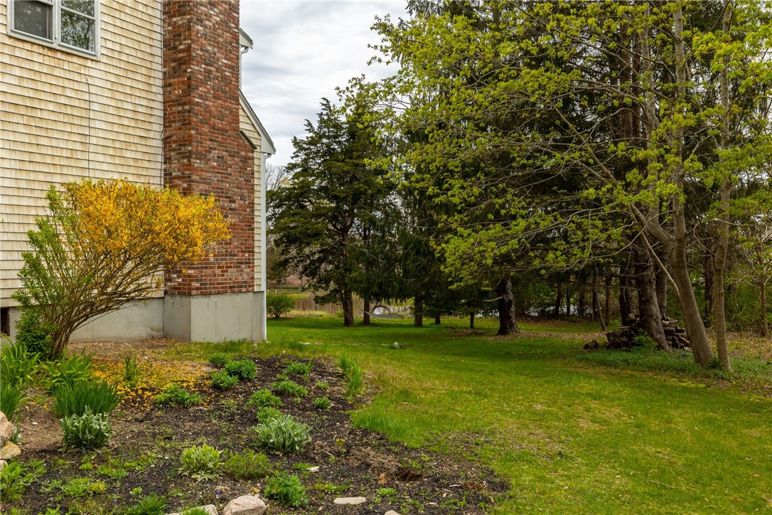 64 Old Harbor Road Westport, MA 02790 - Photo 5 of 20