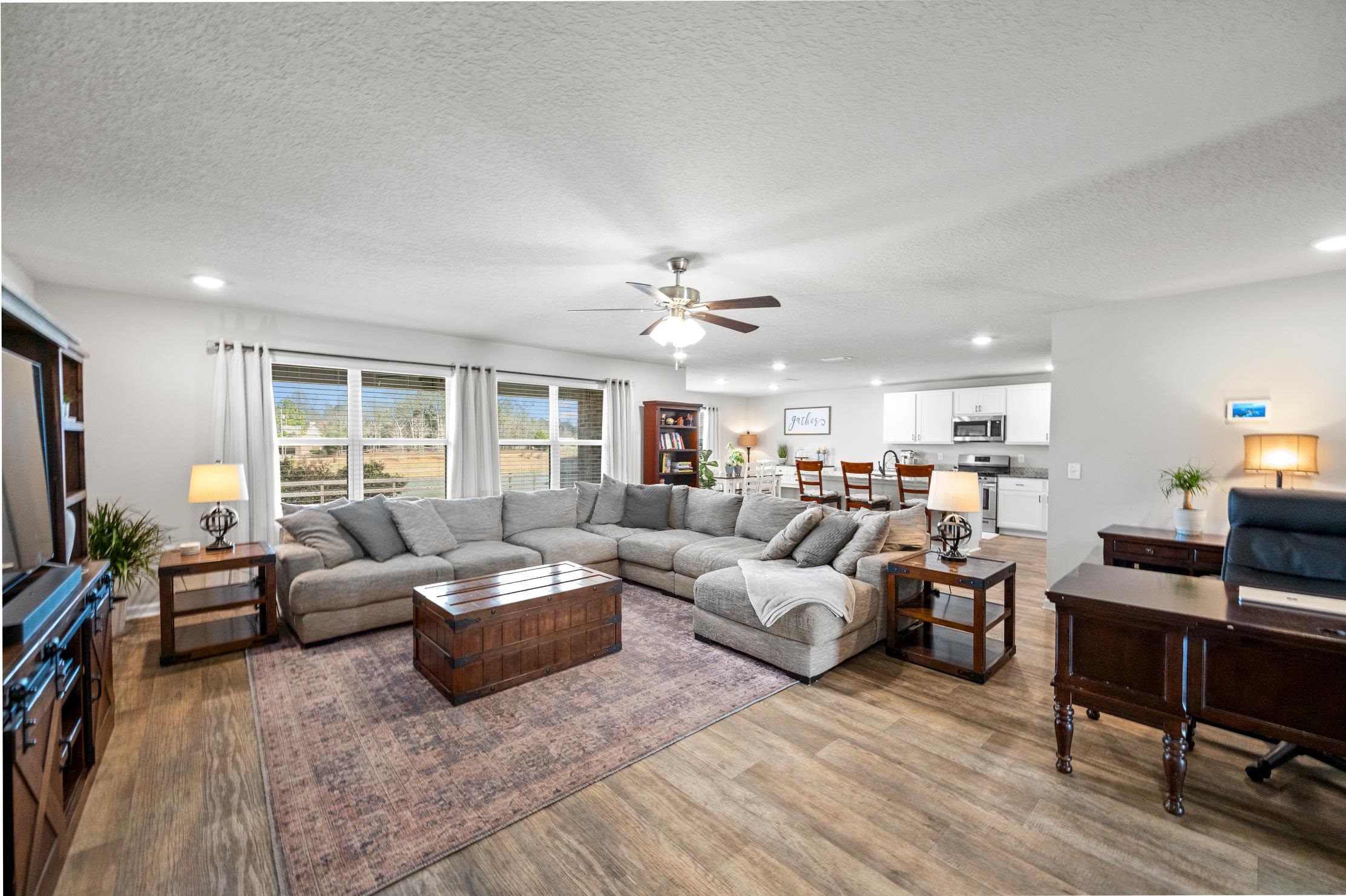 8299 Ogilvy Court Daphne, AL 36526 - Photo 3 of 35 Living Room