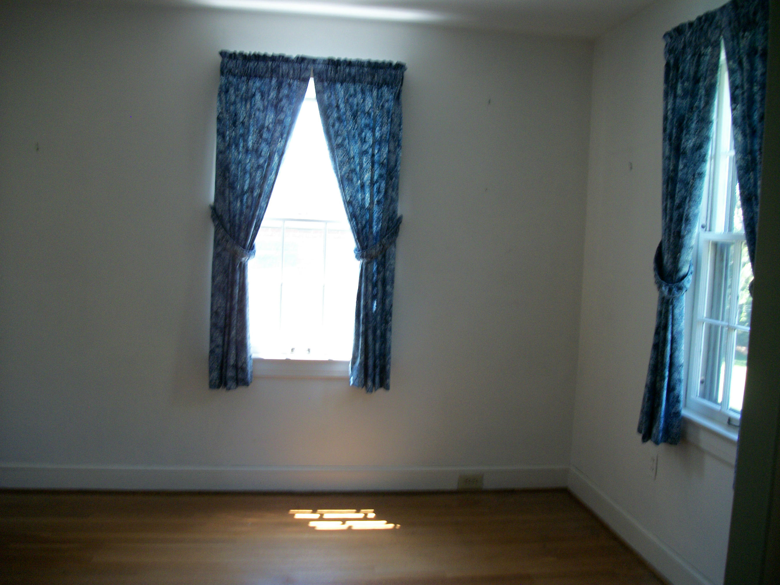 2319 York Road Southwest Roanoke, VA 24015 - Photo 18 of 20 100_1710