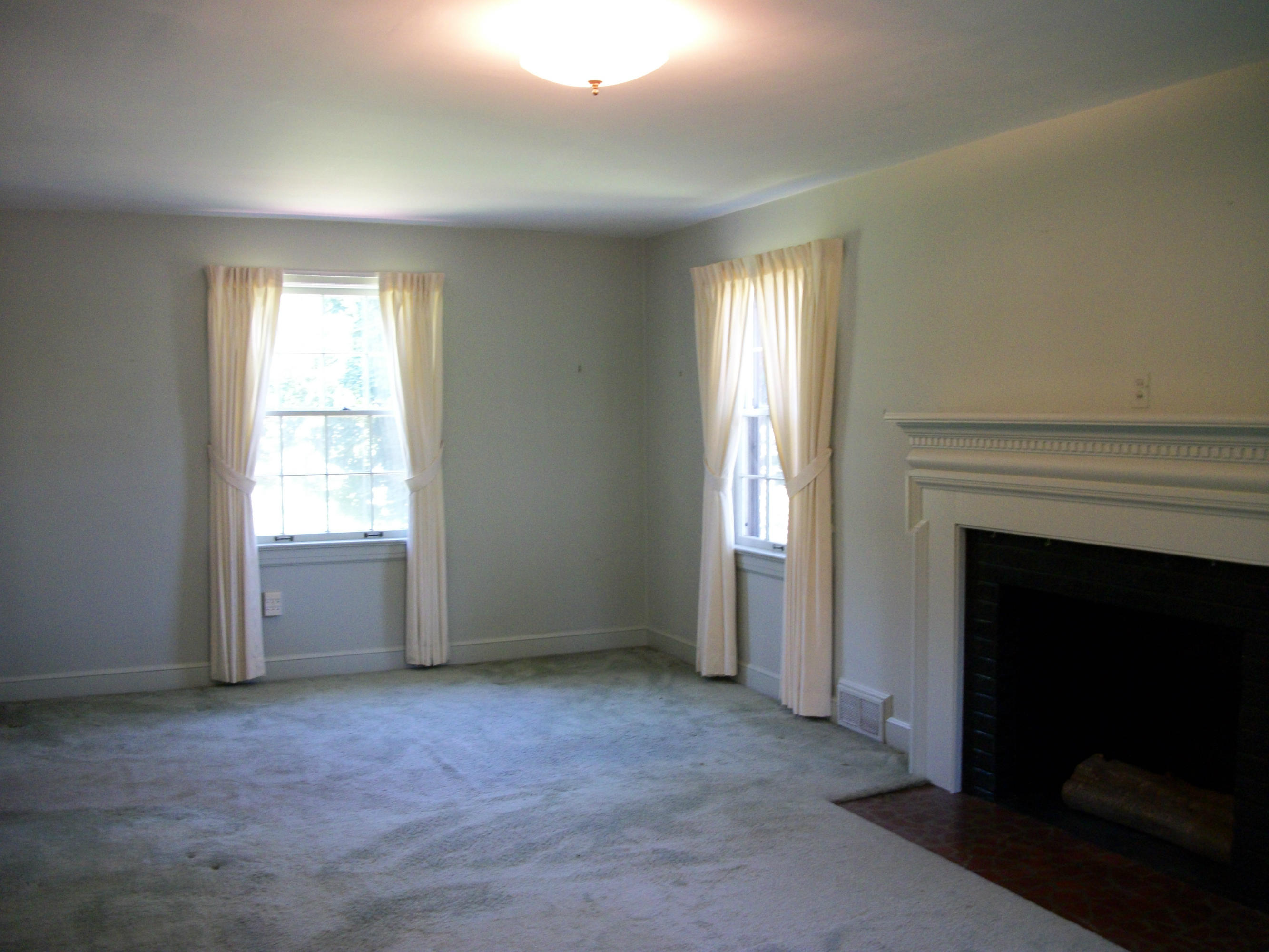 2319 York Road Southwest Roanoke, VA 24015 - Photo 6 of 20 100_1688