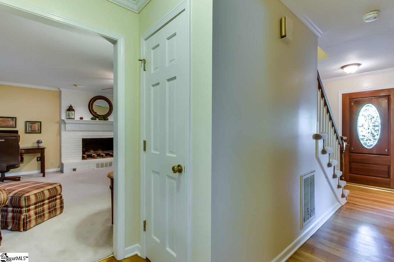 108 Hunting Ridge Court Simpsonville, SC 29680 - Photo 12 of 36 Gallery Image 12