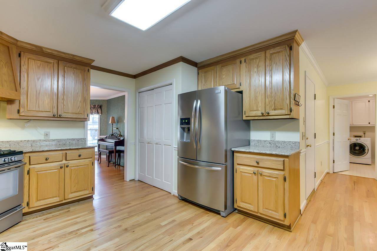 108 Hunting Ridge Court Simpsonville, SC 29680 - Photo 16 of 36 Gallery Image 16