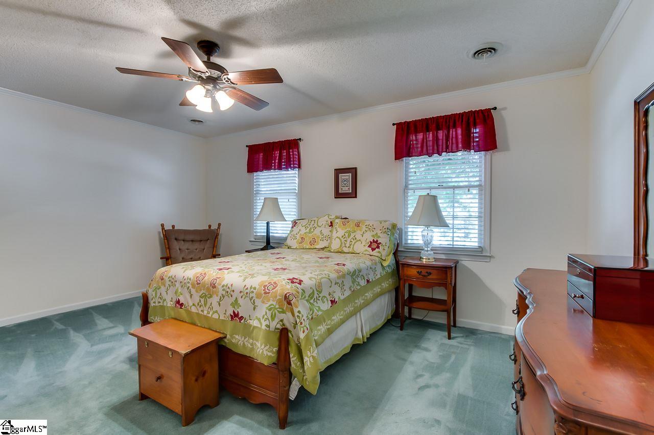108 Hunting Ridge Court Simpsonville, SC 29680 - Photo 22 of 36 Gallery Image 22