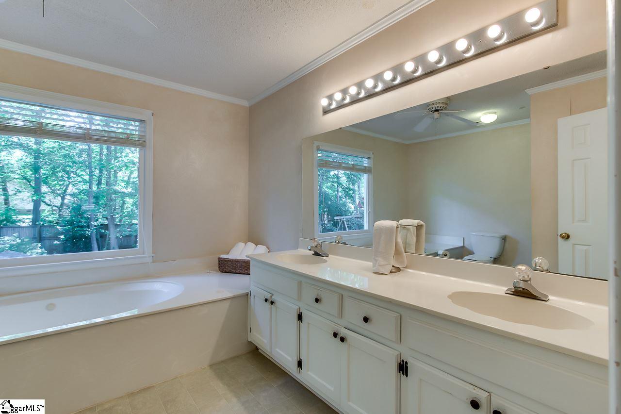 108 Hunting Ridge Court Simpsonville, SC 29680 - Photo 24 of 36 Gallery Image 24
