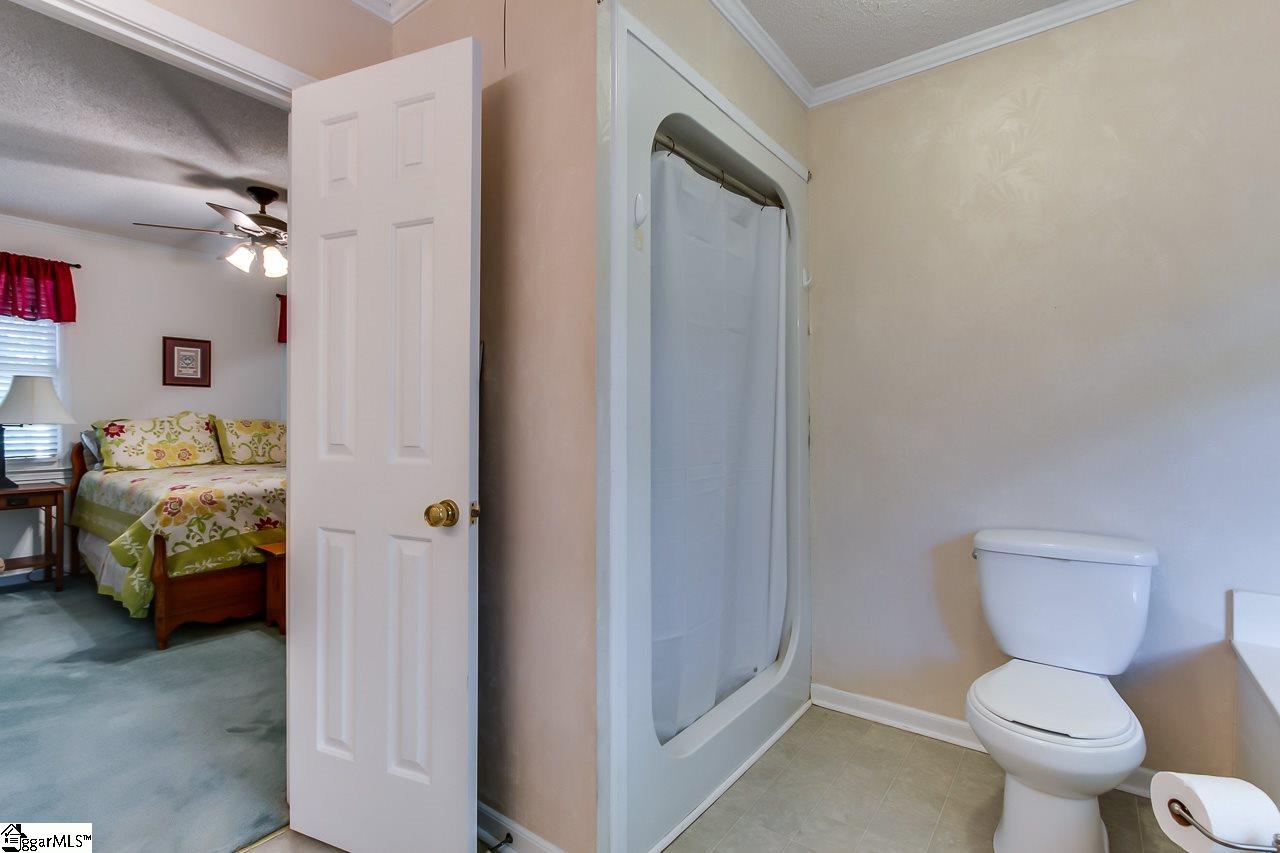 108 Hunting Ridge Court Simpsonville, SC 29680 - Photo 26 of 36 Gallery Image 26
