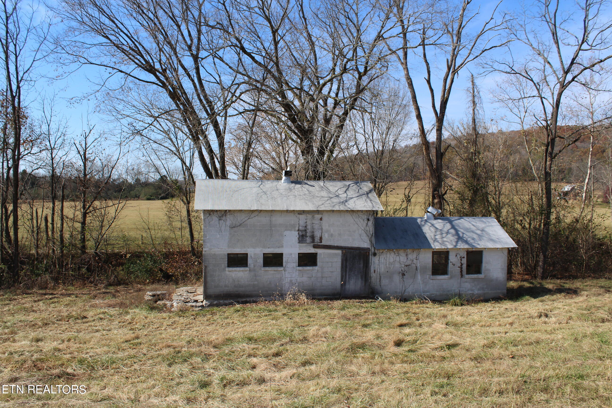 Rotten Fork Road Pall Mall, TN 38577 - Photo 1 of 24 IMG_4877