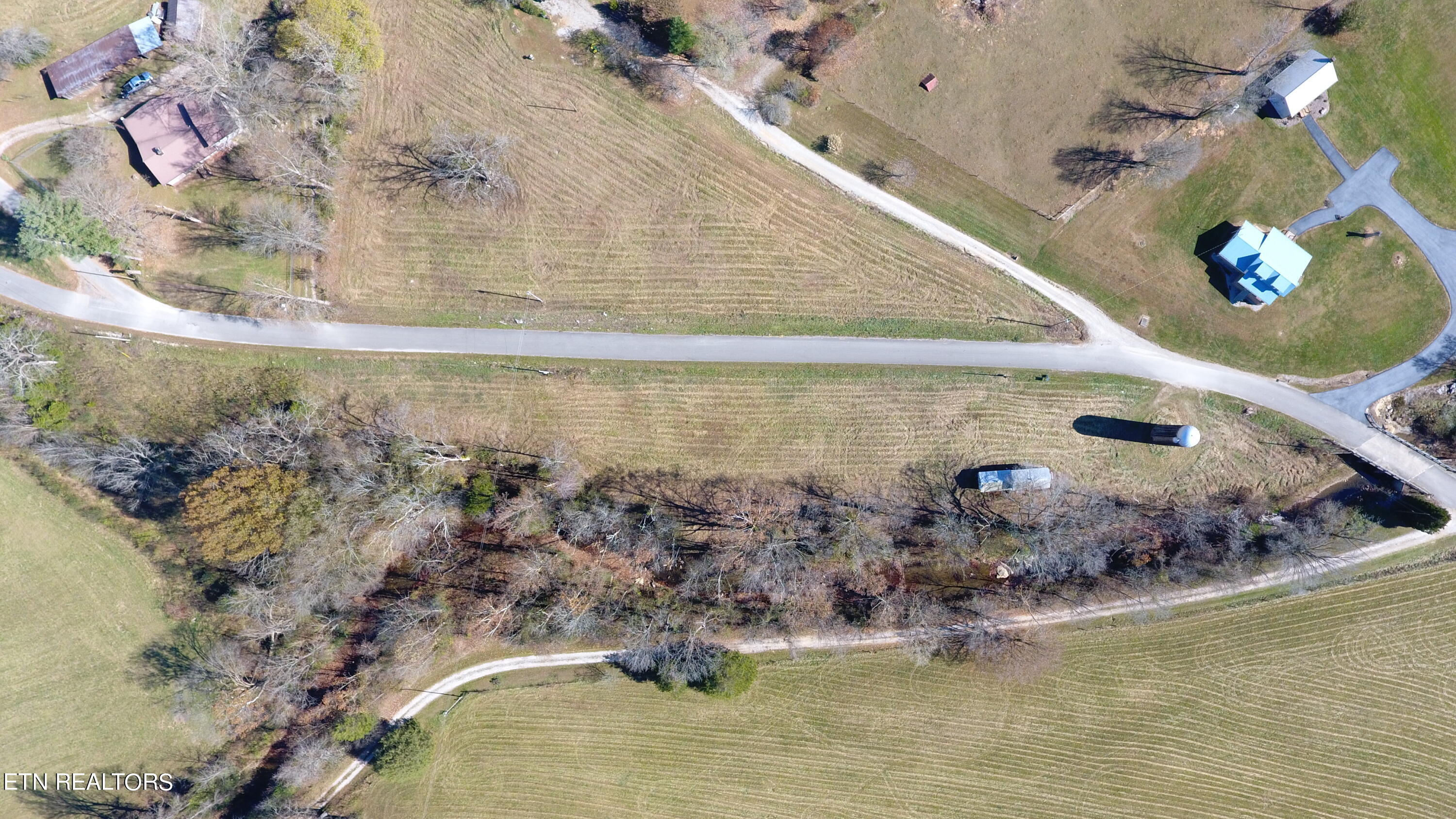 Rotten Fork Road Pall Mall, TN 38577 - Photo 3 of 24 crooks 6
