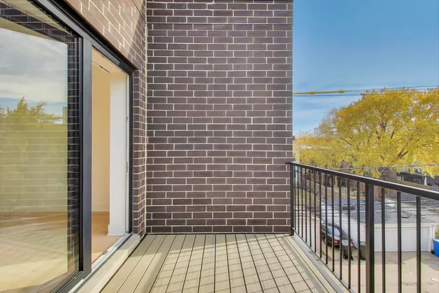 $3,700 | 1619 West Lawrence Avenue, Unit 3, Chicago, IL 60640