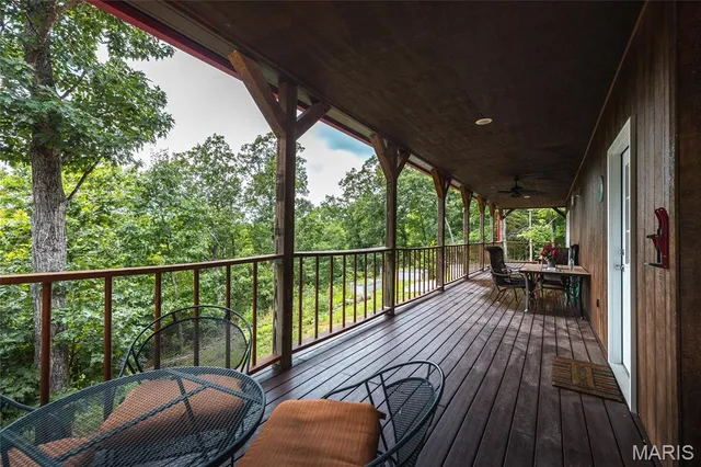 $395,000 | 585 North Skyline Drive, New Florence, MO 63363