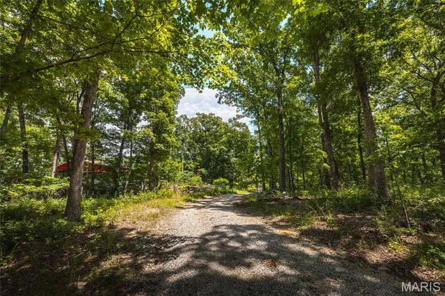 $395,000 | 585 North Skyline Drive, New Florence, MO 63363