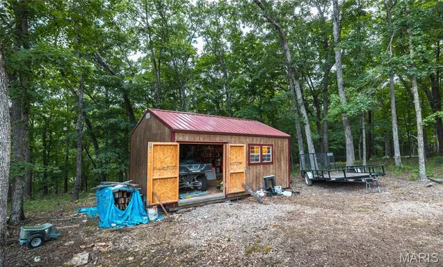 $395,000 | 585 North Skyline Drive, New Florence, MO 63363