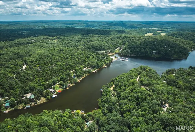 $395,000 | 585 North Skyline Drive, New Florence, MO 63363